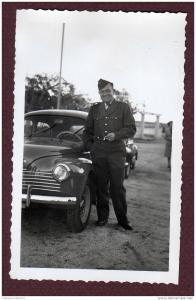 Belle photo TIPAZA 1951 - RENAULT 4CV - MILITAIRE