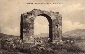 ALGERIE   KHEMISSA    Thubursicum Numidarum   -  Porte de Tipaza