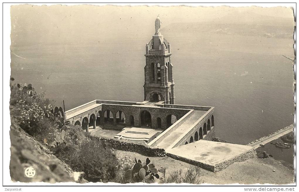 Lot de 4 cpsm    ALGERIE  ORAN ALGER  BONE  -  Oran Santa Cruz  - ND d´Afrique  -Bone  la plage -Souk Ahras  -