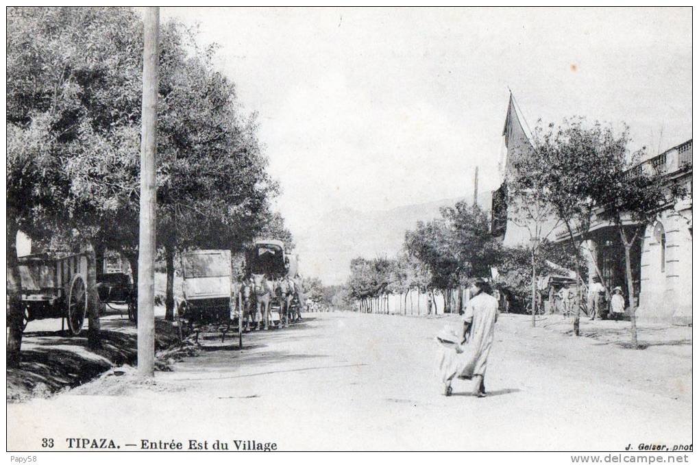 Algérie > Villes > Autres villes Tipaza Entree du village