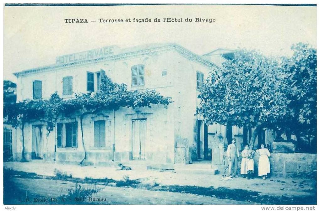 ALGERIE CPA TIPAZA *** TERRASSE ET FACADE DE L' HÔTEL DU RIVAGE ***