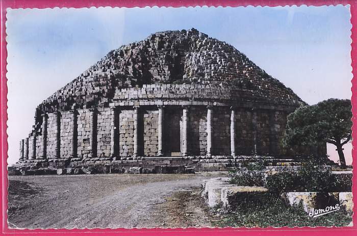 ALGERIE  486  TIPAZA  Le Tombeau de la Chrétienne