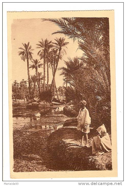 BENI OUNIF - ALGERIE - LES PLAISIRS DE LA PECHE AU SAHARA - PECHEUR - ANIMATION