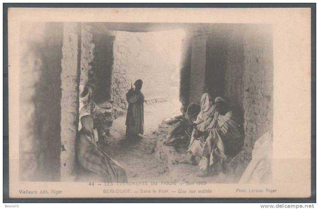 Les Evènements du FIGUIG - Juin 1903 - BENI OUNIF - Dans le Ksar - Une rue voûtée