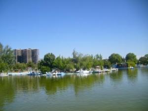 Sétif : le lac du parc d'attraction