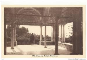 BENI-OUNIF - Dans un Palais Tunisien