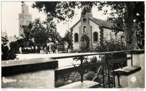 ALGERIE - BERROUAGHIA - L'EGLISE, LA MOSQUEE ET LA PLACE