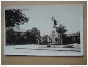 BERROUAGHIA - Monument aux Morts