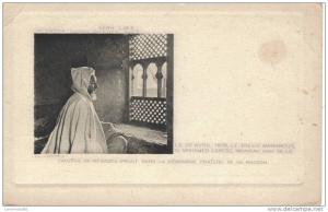 CPA KENADSA LE 22 AVRIL 1918 LE PIEUX MARABOUT SI MOHAMED LAREDJ NOUVEAU CHEF DE LA ZAOUIYA PRIAIT DANS LA PENOMBRE FRAI