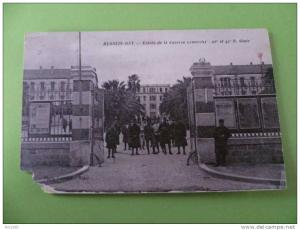hussein dey entrée de la caserne lemercier 32e et 45e b genie-abimée mais rare