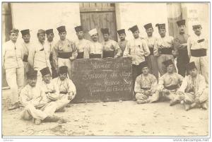 HUSSEIN-DEY - CARTE-PHOTO - 1912 - Souvenir du Stage à Hussein-Dey - Vivent les Chas. d'Af.