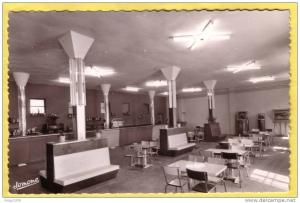 Peu COURANTE, Ecole de Police,Sureté Nationale en Algérie-Le Foyer  ,HUSSEIN DEY ( 2 SCAN )- cpsm,format cpa