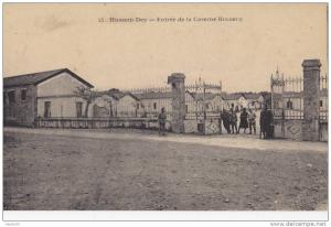 CARTES POSTALES D' HUSSEIN DEY / ALGERIE / CASERNE / MILITAIRES