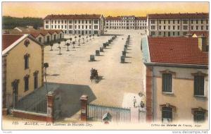 ALGER  Caserne Hussein Dey.