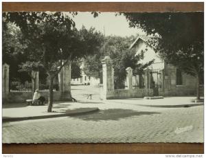 ALGÉRIE - HUSSEIN-DEY -  Les Tabacs  - Ecole de la Police. (CPSM)
