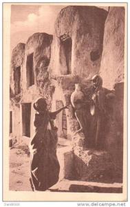 SUD TUNISIEN CAUSERIE AGREABLE R. PROUHO HUSSEIN DEY MEDAILLE D'OR GRENOBLE 1925 PAS CIRCULEE