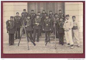 CARTE PHOTO - PROUHO Hussein Dey - MILITARIA - Groupe avev fusils