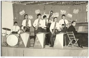 Etr - ALGERIE - Groupe de Musiciens  'Photo MAX - 72 r de Constantine - HUSSEIN-DEY' - Semi moderne petit format