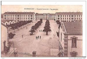 HUSSEIN-DEY. - Caserne Lemercier - Vue générale.