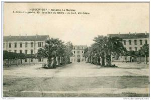 HUSSEIN-DEY - Caserne Le Mercier -