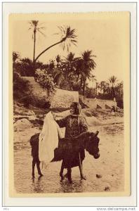 **  BOU - SAADA - TROIS AMIS. (HUSSEIN-DEY, ALGERIE)  ** UNUSED  !  VERY FINE PC!