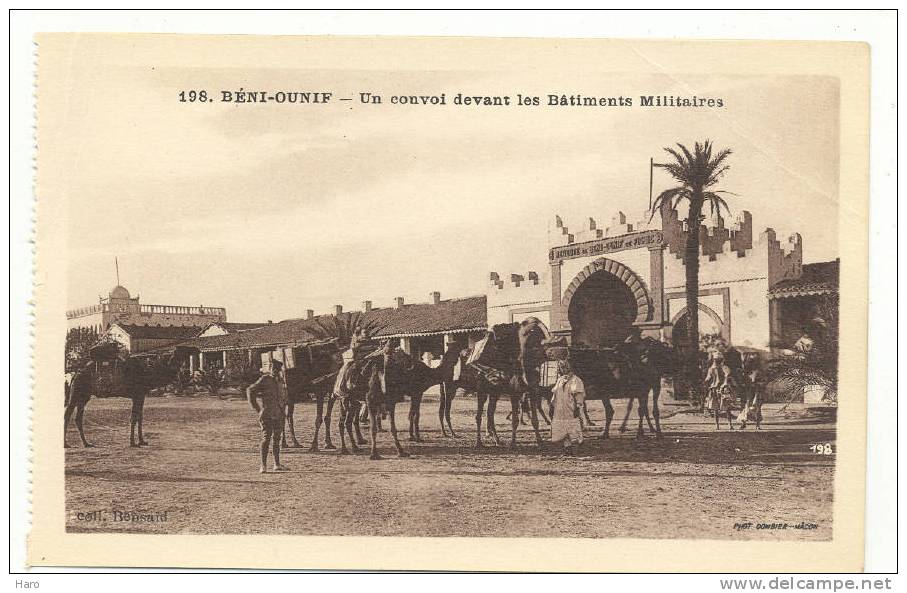 BENI-OUNIF - Un convoi devant les bâtiments militaires