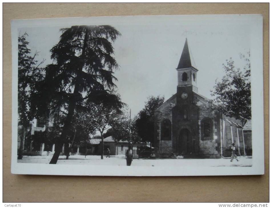 BERROUAGHIA - La Place , l'église et la Mosquée