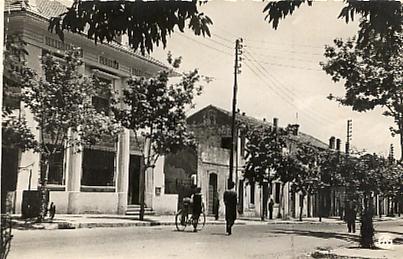 CPSM Berrouaghia (Alger) - Rue d'Alger - La poste (Editeur Sirecky N°3)