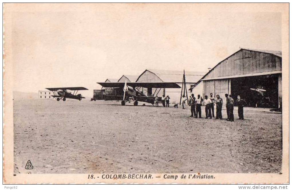 CPA   KENADSA, COLOMB BECHAR, camp de l´aviation, avions, hangars, petite animation (16.8)