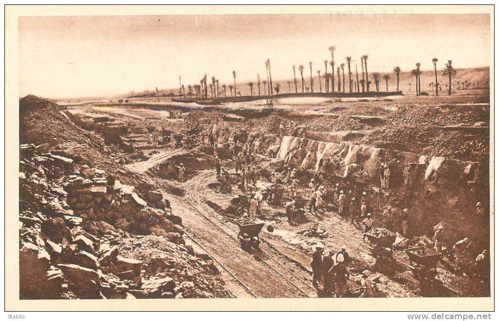 ALGERIE - KENADSA - HOUILLIERE TRANCHEE D'EXPLOITATION - MINE DECAUVILLE