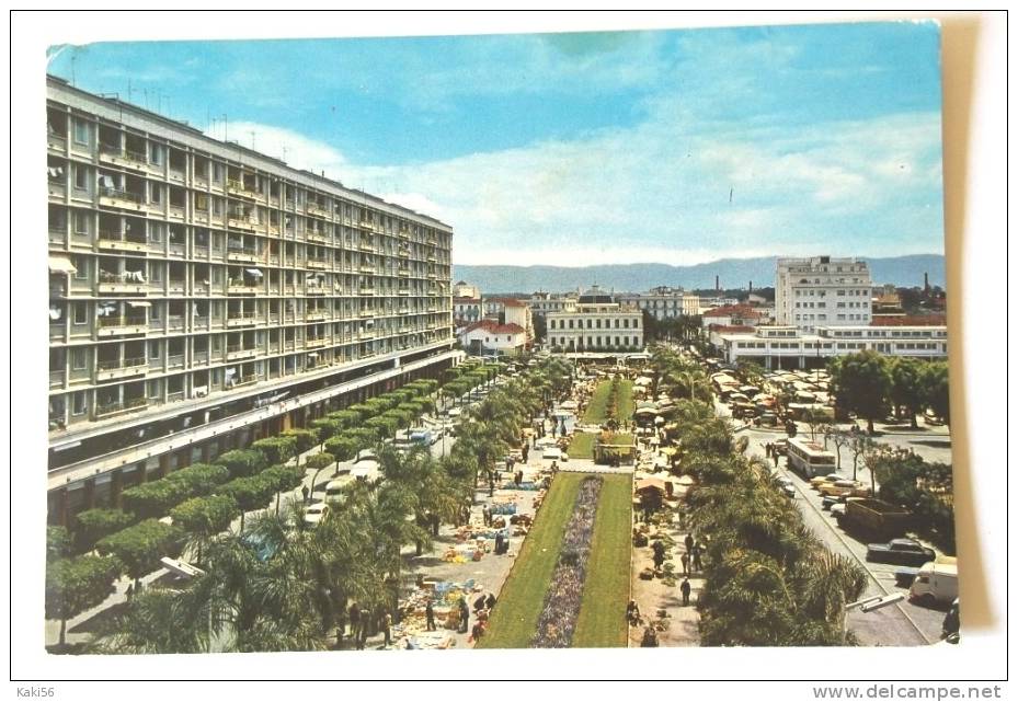 EL HARRACH PLACE EMIR ABDELKADER