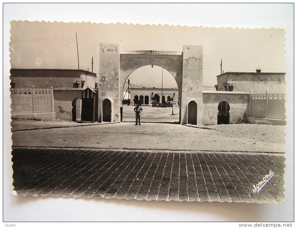 cpsm, carte photo, très belle vue animée, Hussein Dey, aviation, quartier Weygand