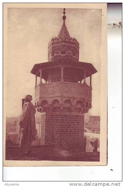 TUNISIE - (animé) sur la terrasse de la mosquée - nr 1 prouho à hussein dey - d4 246