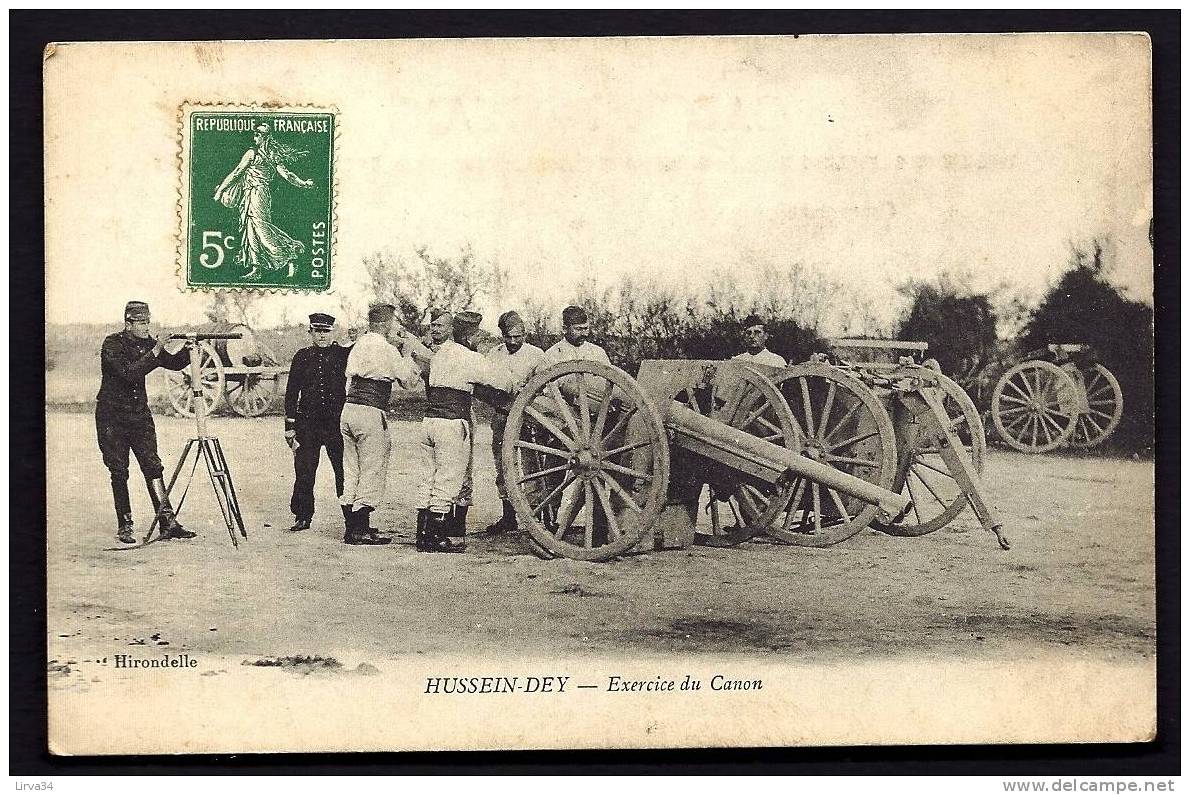 CPA  ANCIENNE- FRANCE- ALGERIE  HUSSEIN-DEY- EXERCICE DU CANON EN TRES GROS PLAN- BELLE ANIMATION