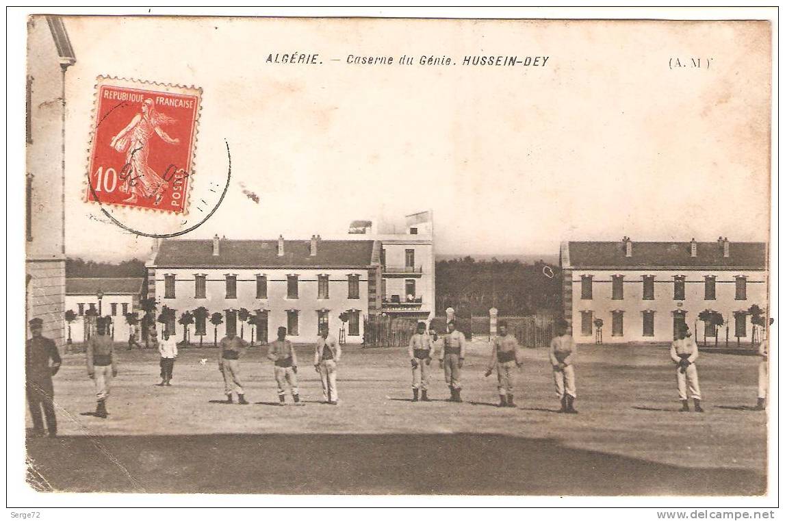 belle cpa ALGERIE.  Caserne du Génie. HUSSEIN.DEY,  bien animée avec SOLDATS