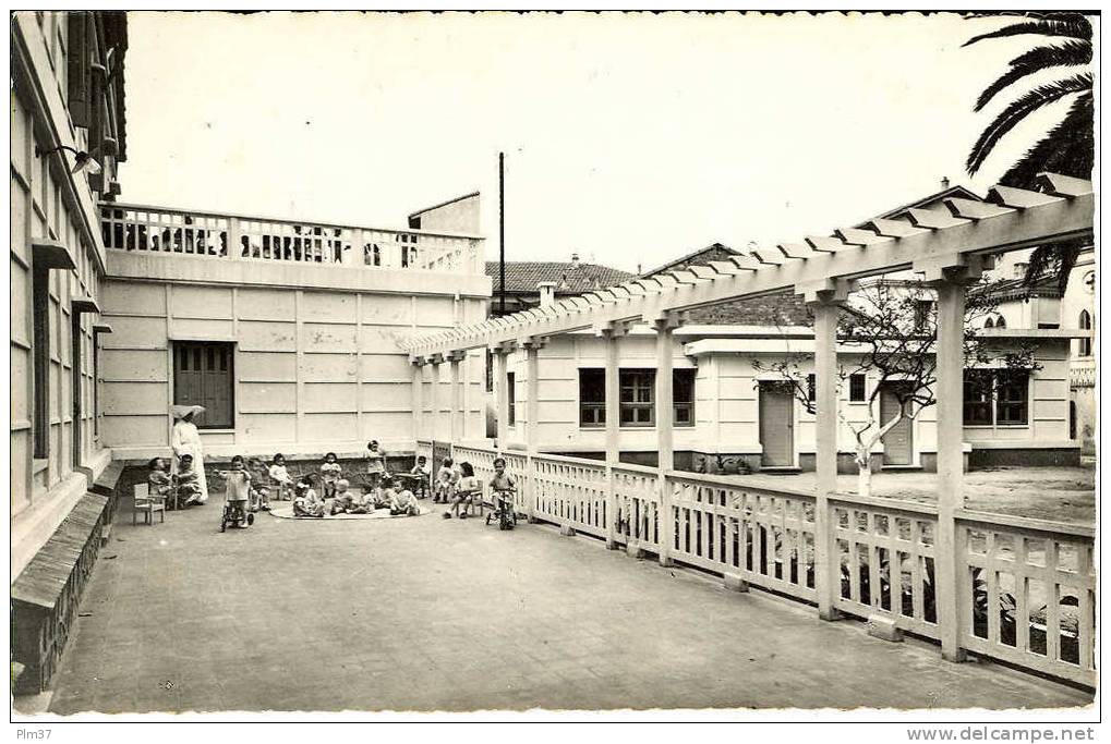 HUSSEIN DEY - La Pergola - Groupe d'Enfants