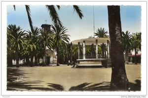 Algérie. Arzew. La place d´Isly (770)