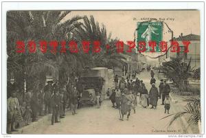 ALGERIE - ARZEW - Autobus dans la Rues d'Isly - Car - Bus - Autocar - Dos avec Cachet Ambulant coté 150F en 1979