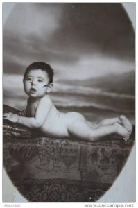 Photographie/carte postalebébé Nu  Oran Ex colonie française-photographe Henri Rio Salado rue d'Arzew à Oran