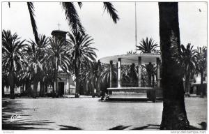 N°448 H ARZEW LA PLACE  DE L EGLISE