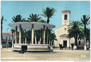 CPSM Arzew Arzeu Wilaya Oran Algérie La Place et l'Eglise Editions Combi