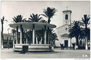 ALGERIE - ARZEW La place et l'Eglise