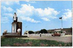 ALGERIE / ALGERIEN    Arzew  ( Oran ) La Vierge et le Fort du Nord