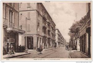 ALGERIE  - ORAN  -  Rue d'ARZEW   -  LES ARCADES  -  (PHARMACIE DES ARCADES)