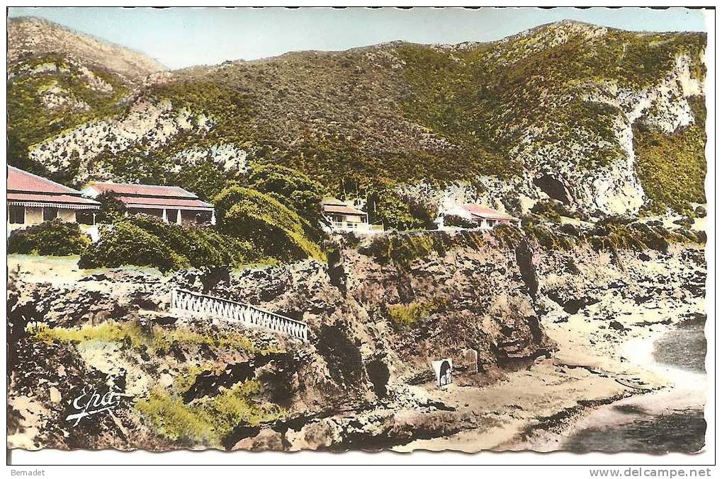 CHENOUA - PLAGE .. LES VILLAS