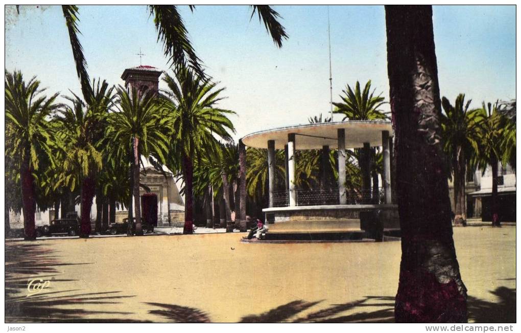 c psm dentelee ARZEW( la place d'isly) non circulee