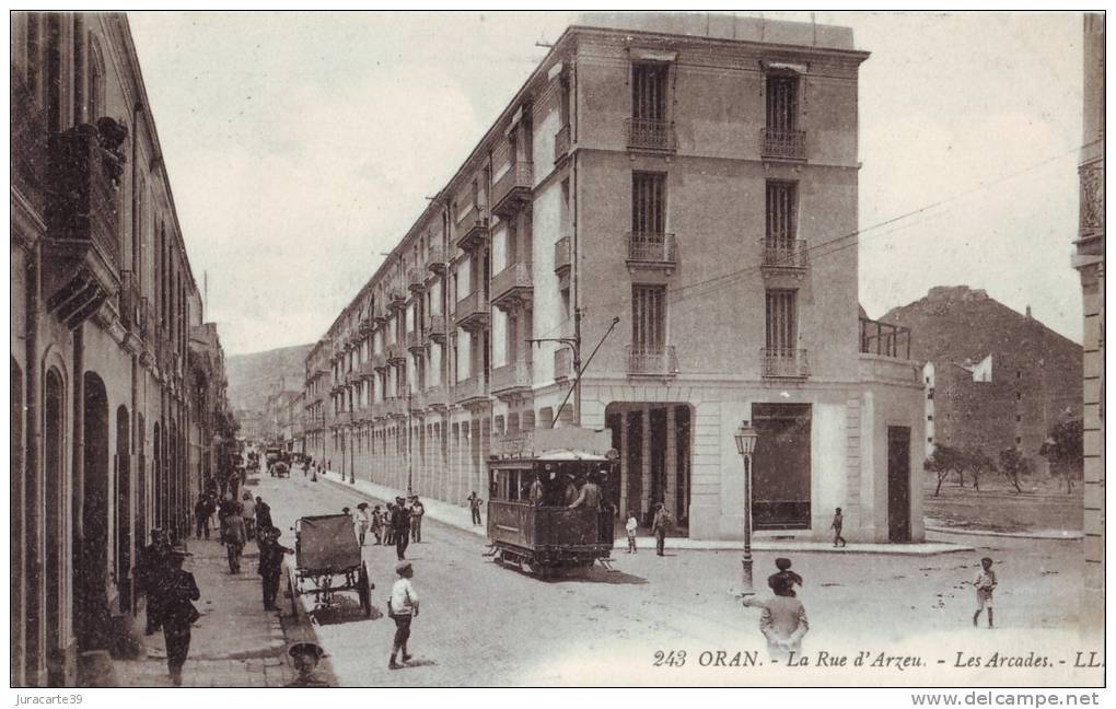 Algérie.Oran.Rue d´Arzew.Les Arcades.