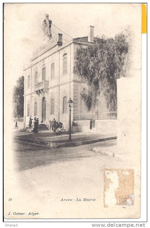 --ARZEW -- LA MAIRIE - ANIMEE --