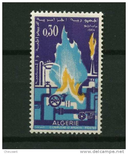 Rep. Algérie** n° 402 - Isone de liquéfaction de gaz à Arzew