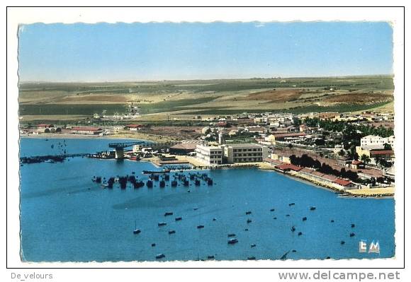 Algérie. Arzew. Le Port